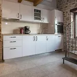 Antini Dvori Villa