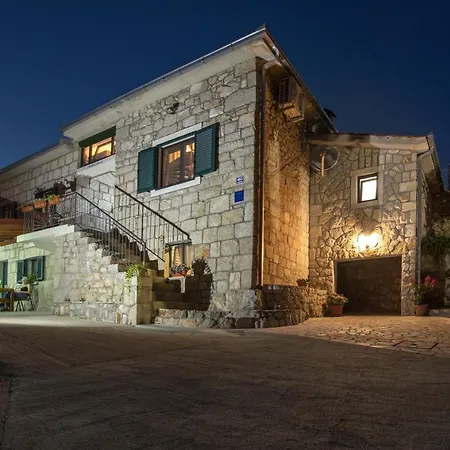 Antini Dvori Villa Imotski