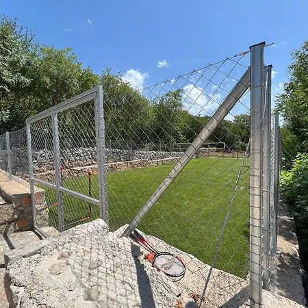 فيلة Antini Dvori إيموتسكي