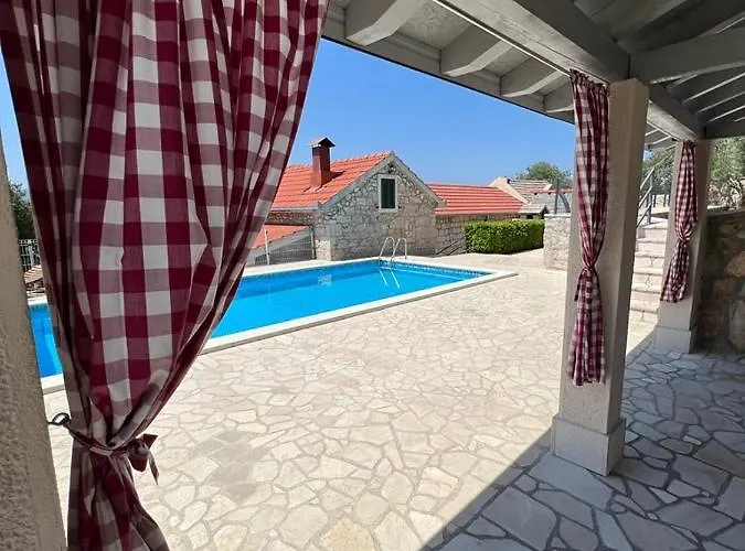 Antini Dvori Villa Imotski