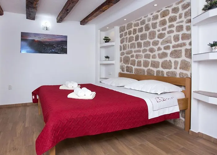Antini Dvori * Imotski