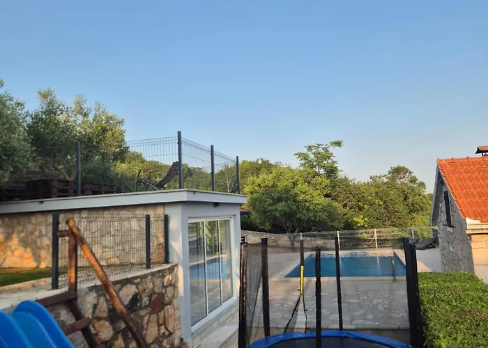 ヴィラ Antini Dvori イモツキ